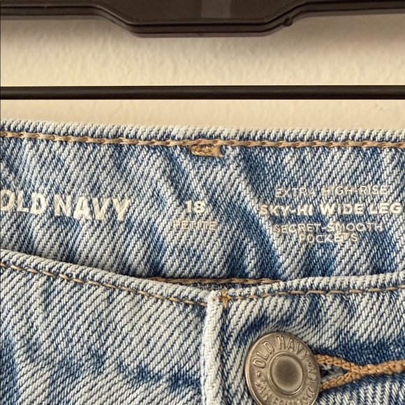 Old Navy Light Blue Denim Cargo Jeans - Picture 2 of 4